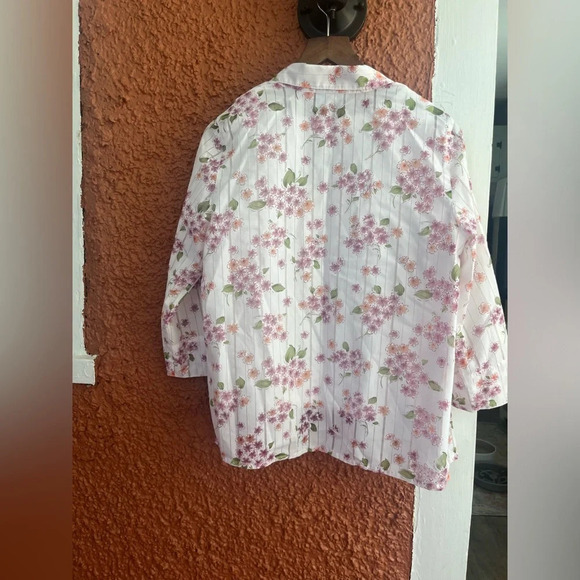 Alfred Dunner Womens Size 6Petite Pink Floral Button Up Blouse Top Spring - Picture 8 of 9